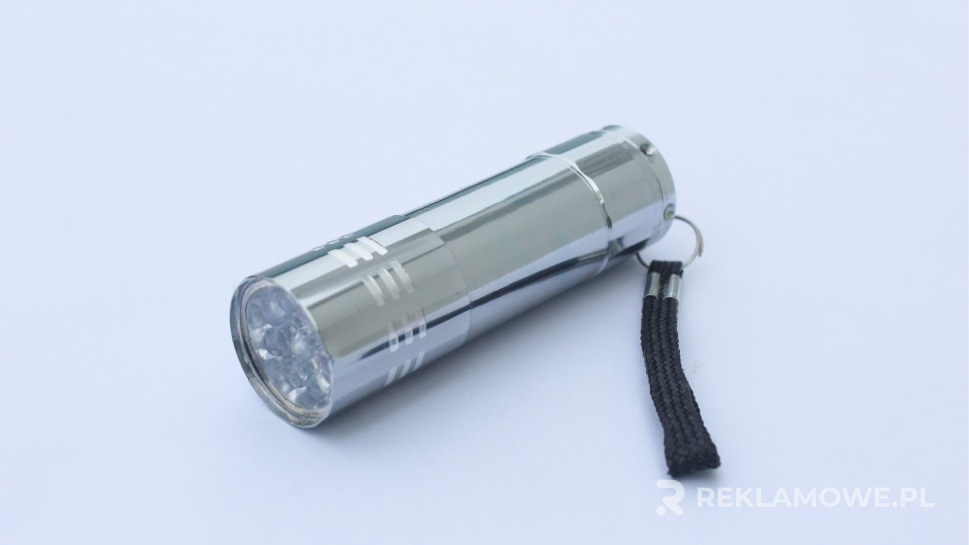 Latarka reklamowa w środowisku budowlanym