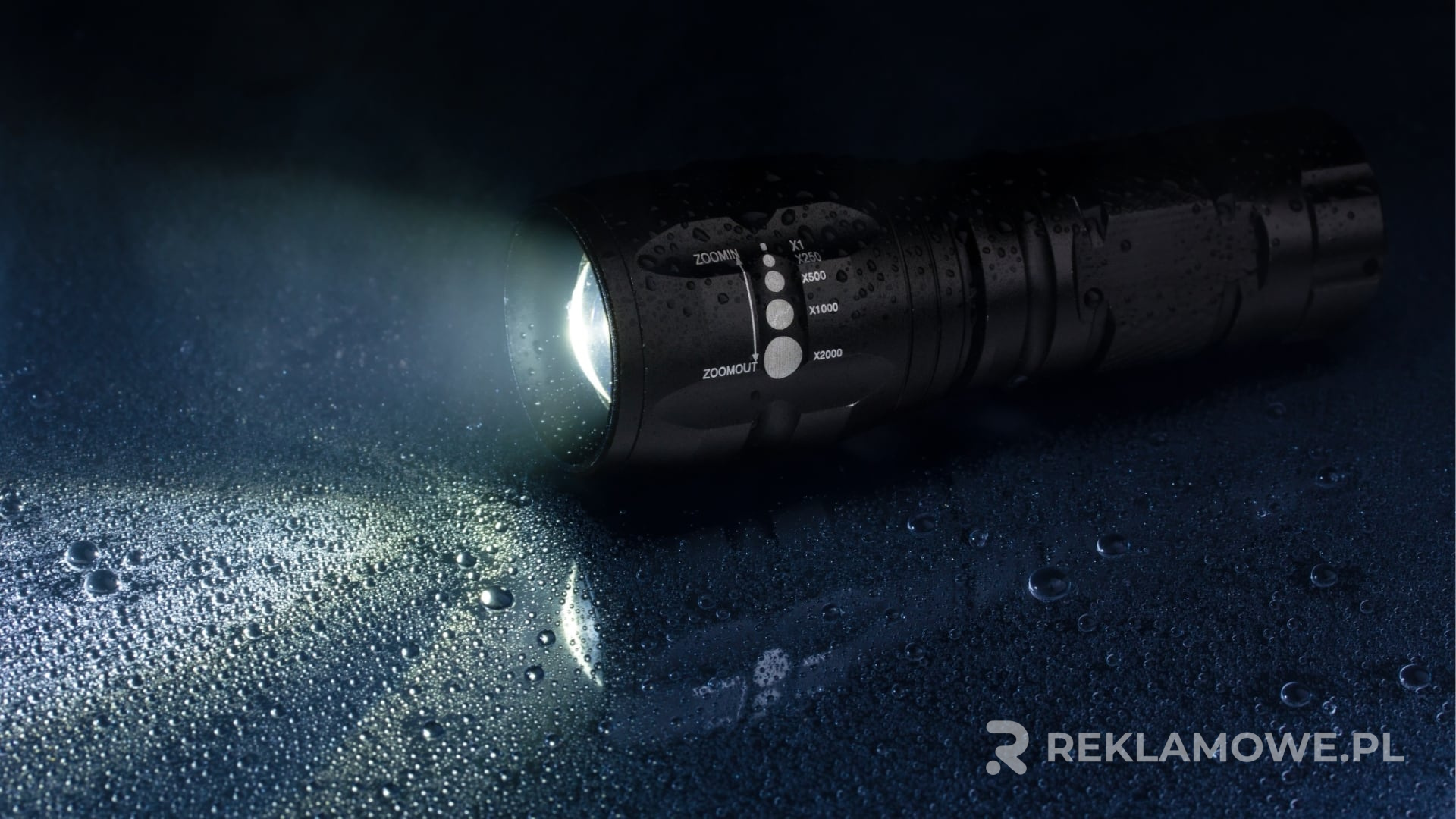 Latarki reklamowe w różnych rozmiarach i kolorach